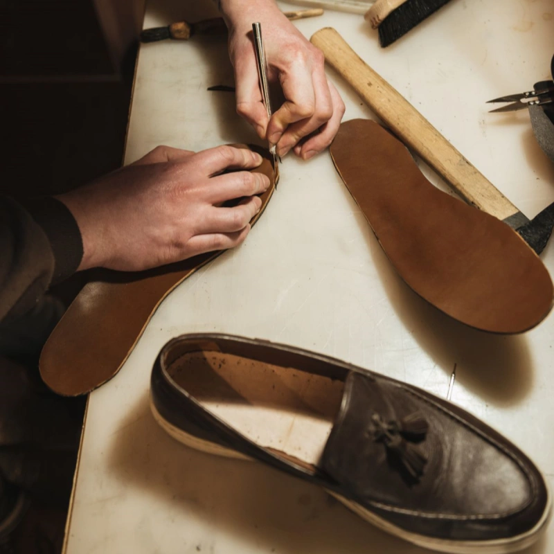 Custom Shoe Manufacturers in China- HERRAINS.webp