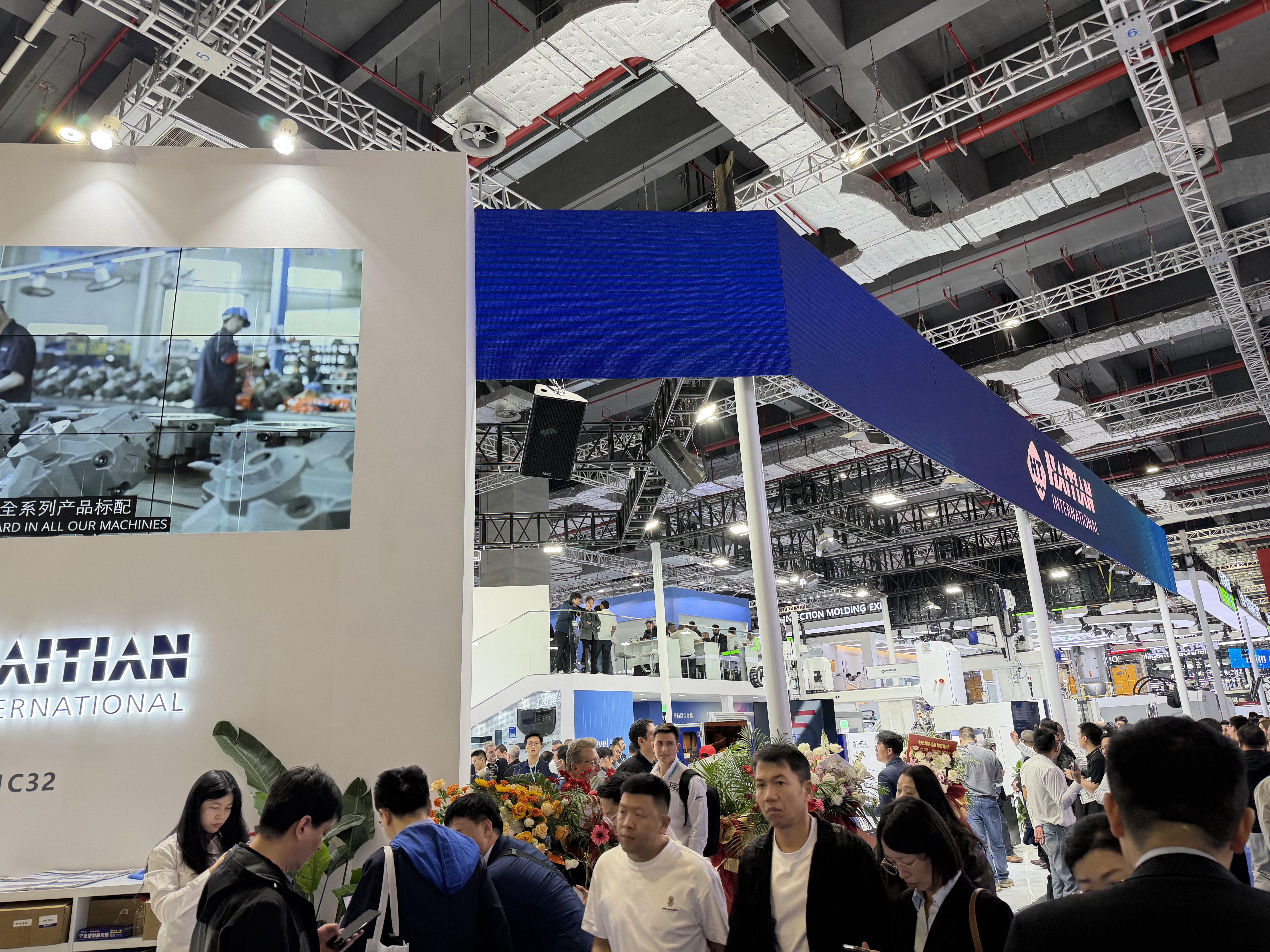 Chinaplas, Geepow plastic injection molding machine, Haitian injection molding machine, Yizumi injection molding machine