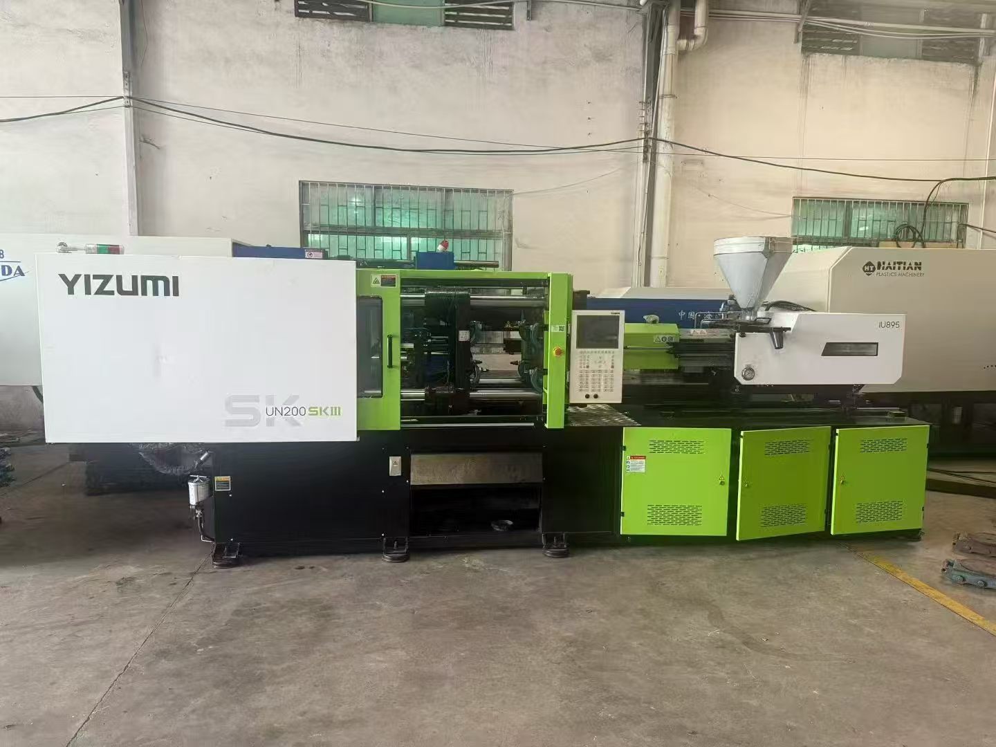 Yizumi 200ton Used Injection Machine: Buyer Guide Yizumi 200ton Used Injection Machine: Buyer Guide